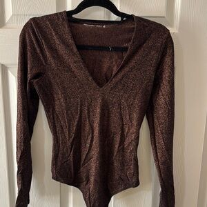 Abercrombie & Fitch Long-Sleeve Sparkle V-Neck Bodysuit Medium